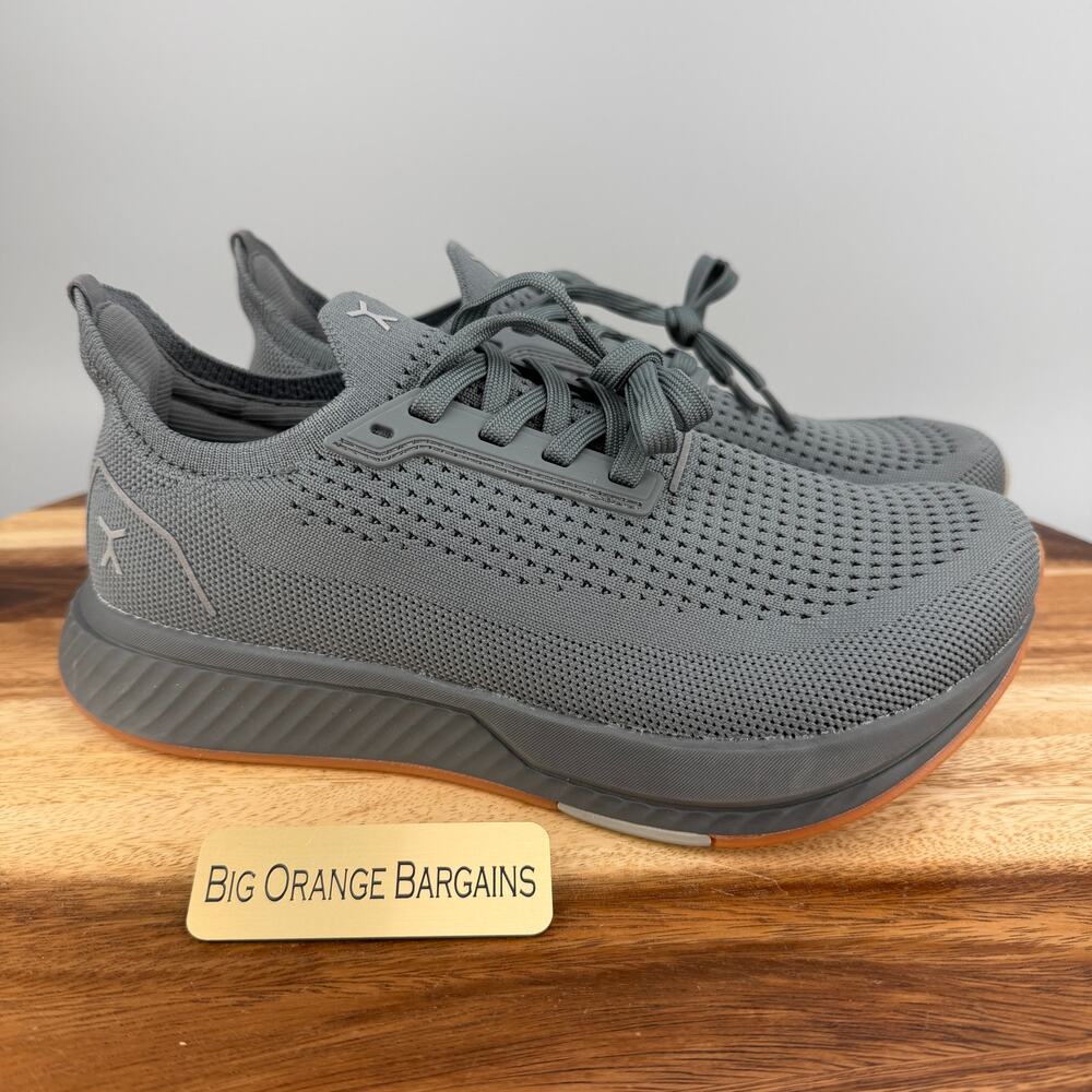 Flux Adapt Runner Women's Size 7 Gray Gum Running Athletic Barefoot Knit Shoes
